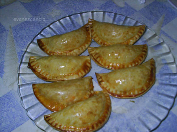 empanadillas empanadillas de pollo con tomate al horno