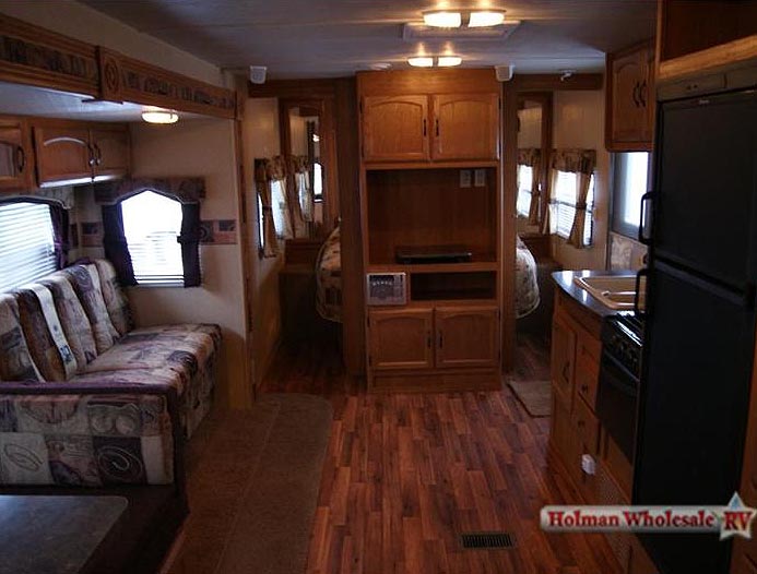 [holman-rv-_0004_05.jpg]