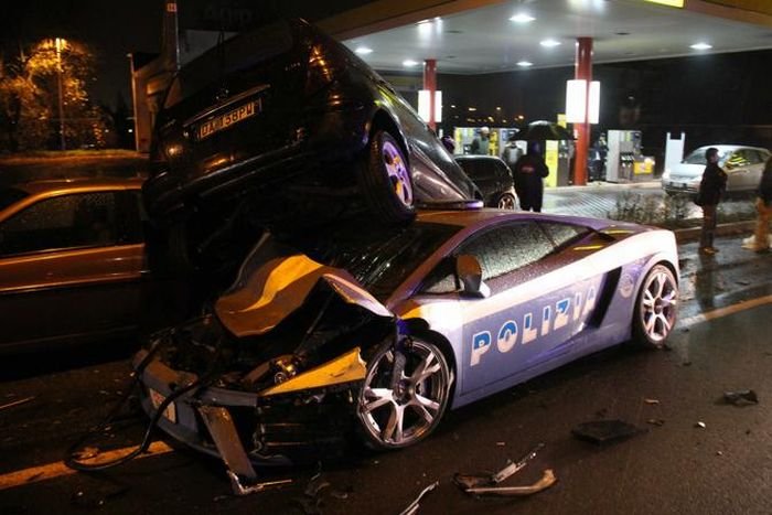 Lambo+cop+car