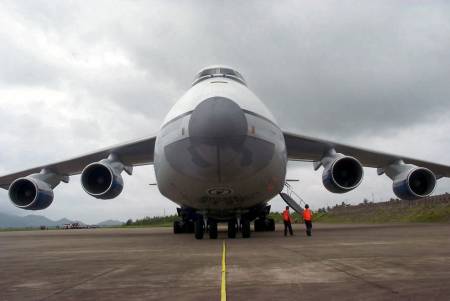 [450-Antonov_An-124_Condor.jpg]