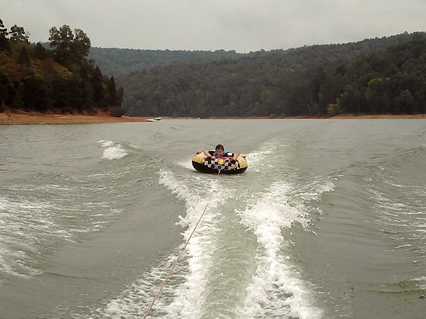 [norris-lake0909-james-tube.jpg]