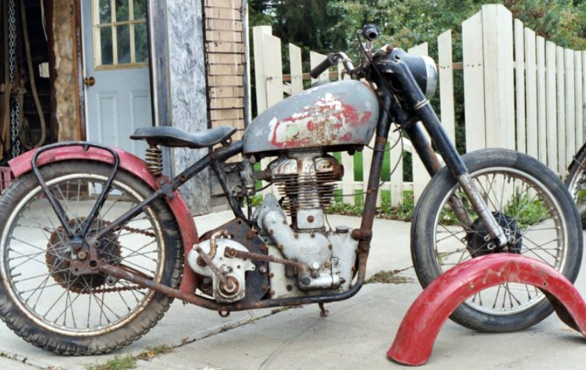 RoyalEnfields.com: Is this the Royal Enfield actor James ...