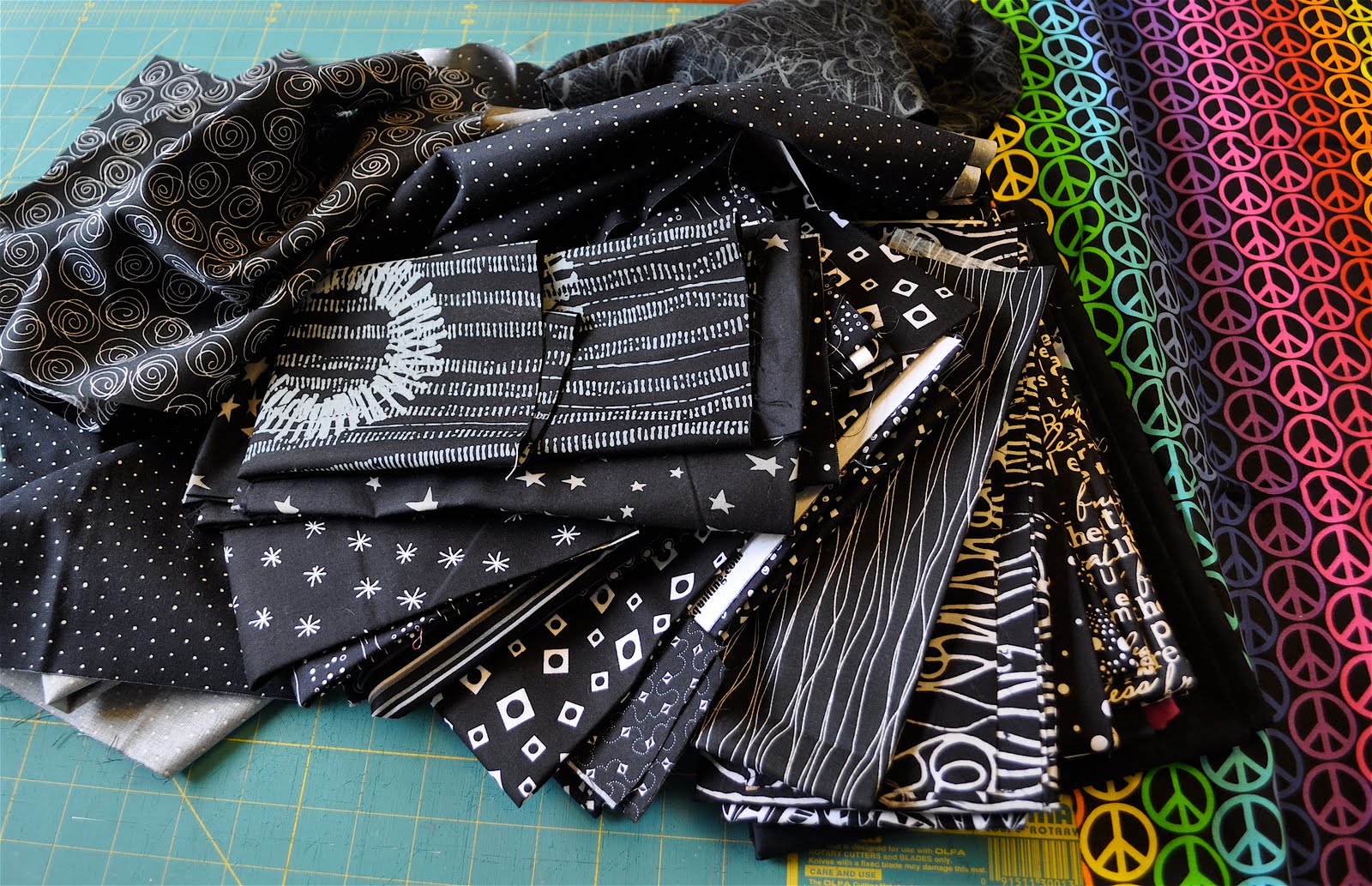 LuAnn Kessi Textile Painting.......Class Samples