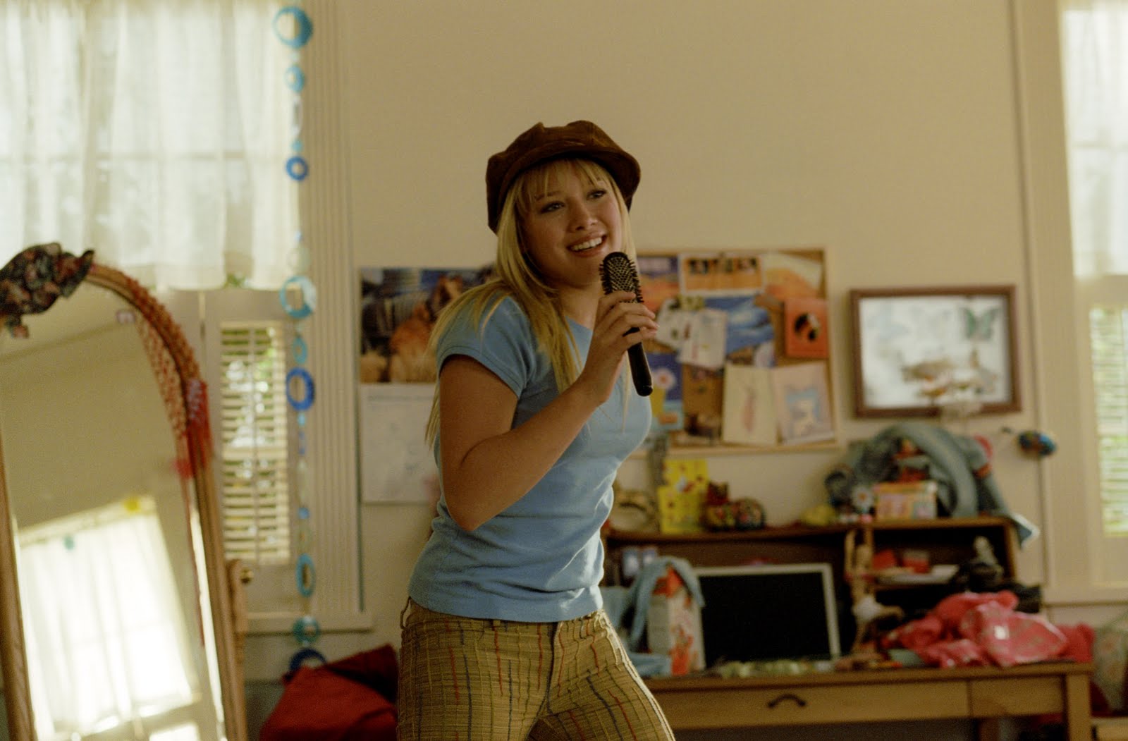 HILARY DUFF EN LA PELICULA LIZZIE MCGUIRE hilary duff en la pelicula lizzie mcguire: