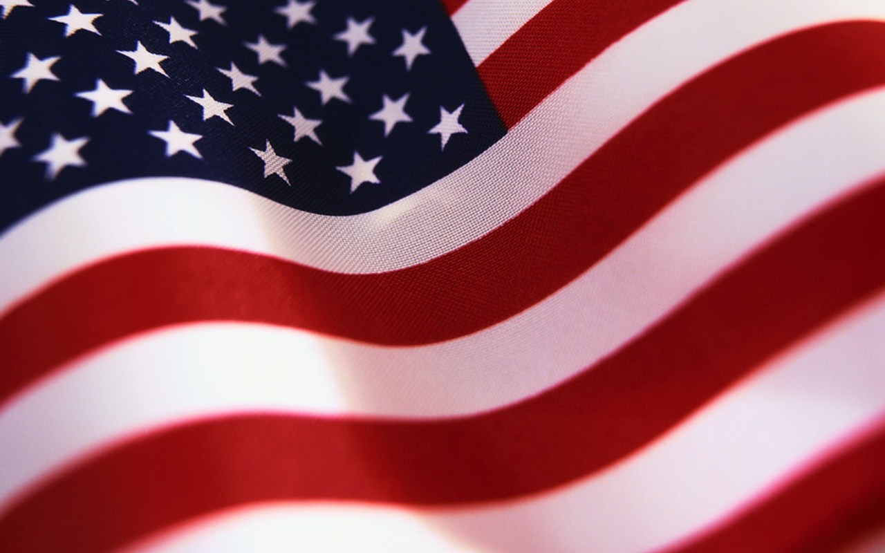 http://4.bp.blogspot.com/_2w3BMr73DDg/TDDS4fVgPmI/AAAAAAAAACg/60F5dFrmuZY/s1600/american+flag.jpg