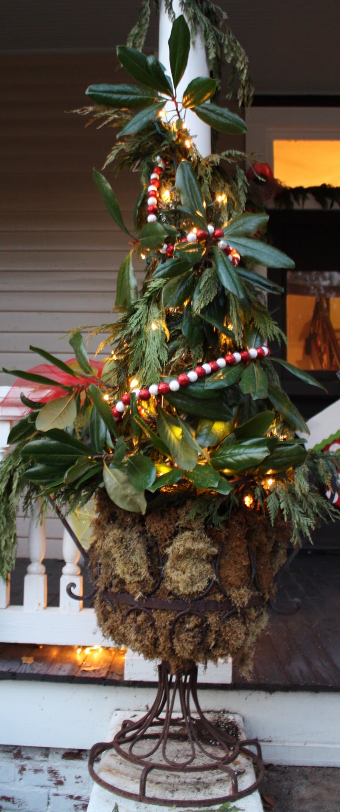 Our Southern Nest My Tomato Cage Christmas Tree