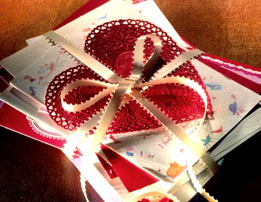 Get romantic valentine's day gifts for her with sweetest, cute gift ideas . Get romantic valentine's day gifts for her with sweetest, cute gift ideas .