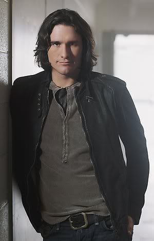 Men Haircuts Pictures 2010 presents Joe Nichols Curly Long Hairstyles