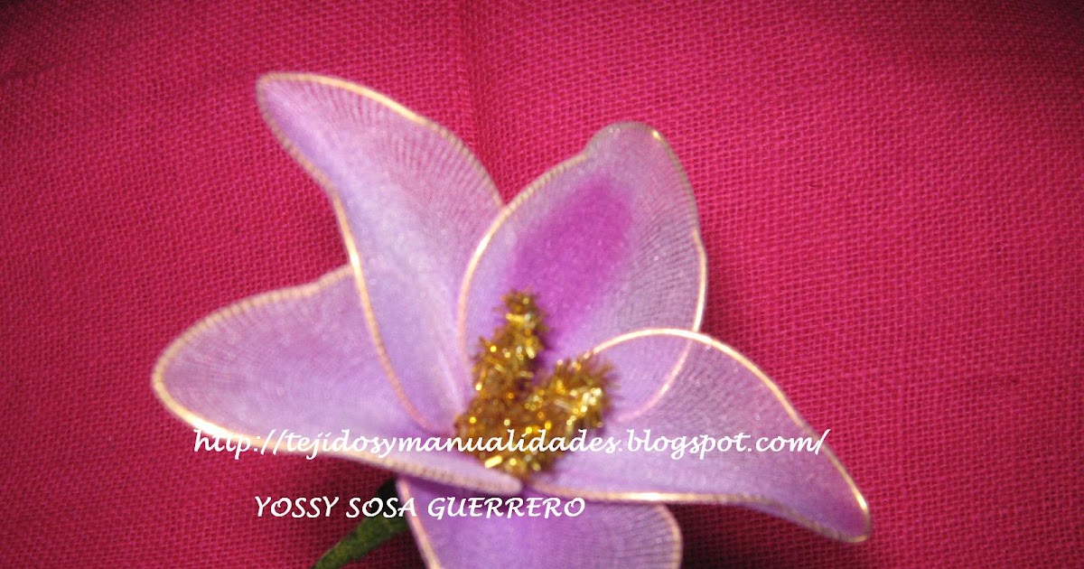 TEJIDOS Y MANUALIDADES Flores en medias nylon
