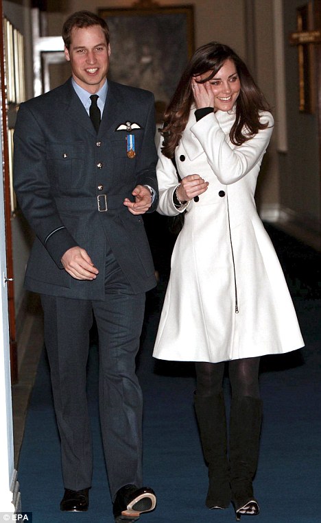 prince william raf uniform. prince william garage door prince. prince william raf uniform.