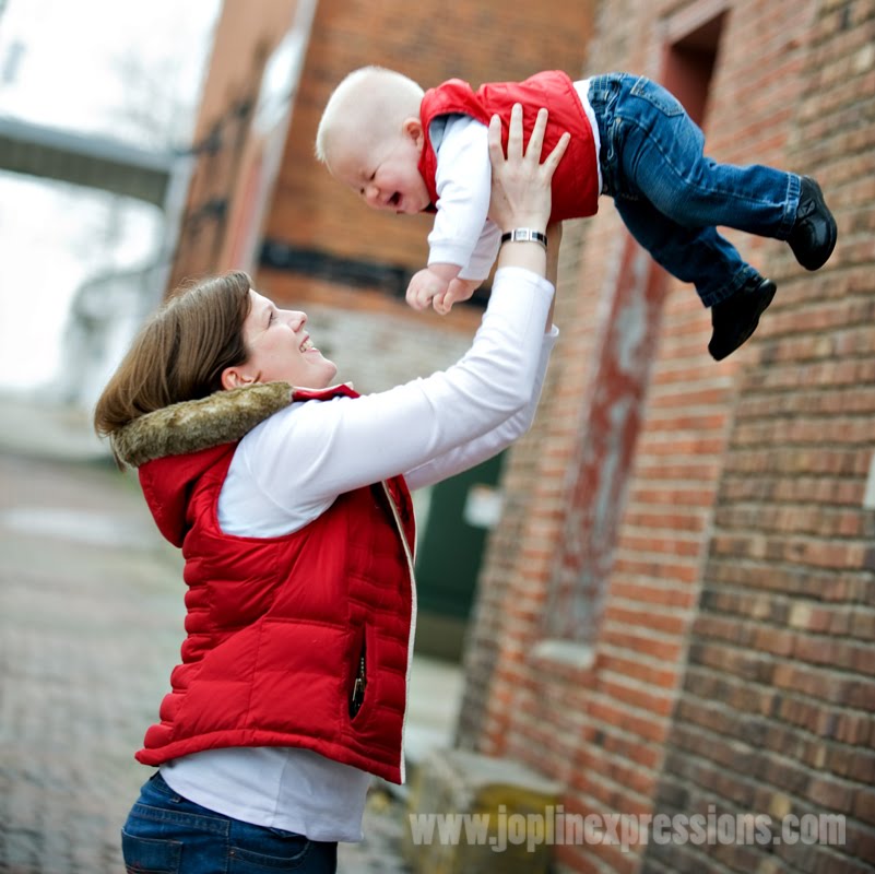 [0241+pankwchJ+sq.jpg]