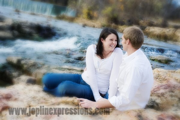 [new+145eblurre.jpg]