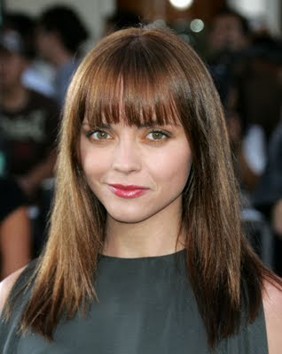 2010 Fringe Bangs Hairstyles for Round Faces