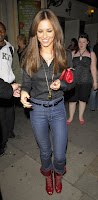 Cheryl Tweedy In Sexy Skinny Mom Jeans