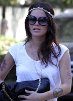 Rachel Bilson Is Rachel Bilson For Halloween