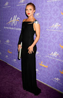 Hayden Panettiere Shows Off Her Pecs