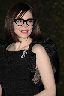Rose McGowann: Sexy Nerd?