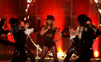 Britney Spears Womanizer Performance Is Ass