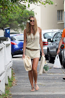 Elle Macpherson’s Got Nipple-itis