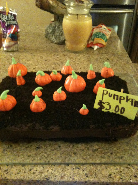 pumpkin patch cake!