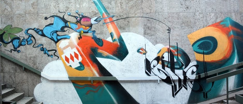 Bruckenpfeiler Und Graffitis Zum Thema Brucken Schlagen Livia