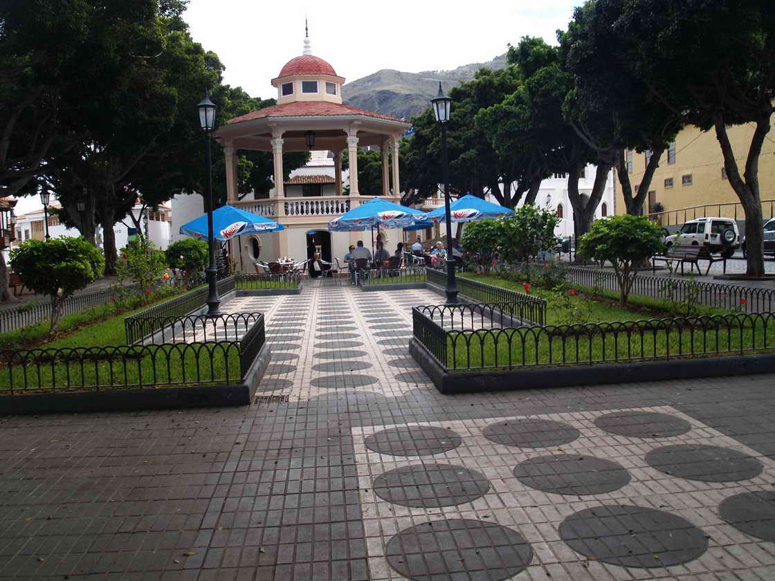 [PB013041.JPG]