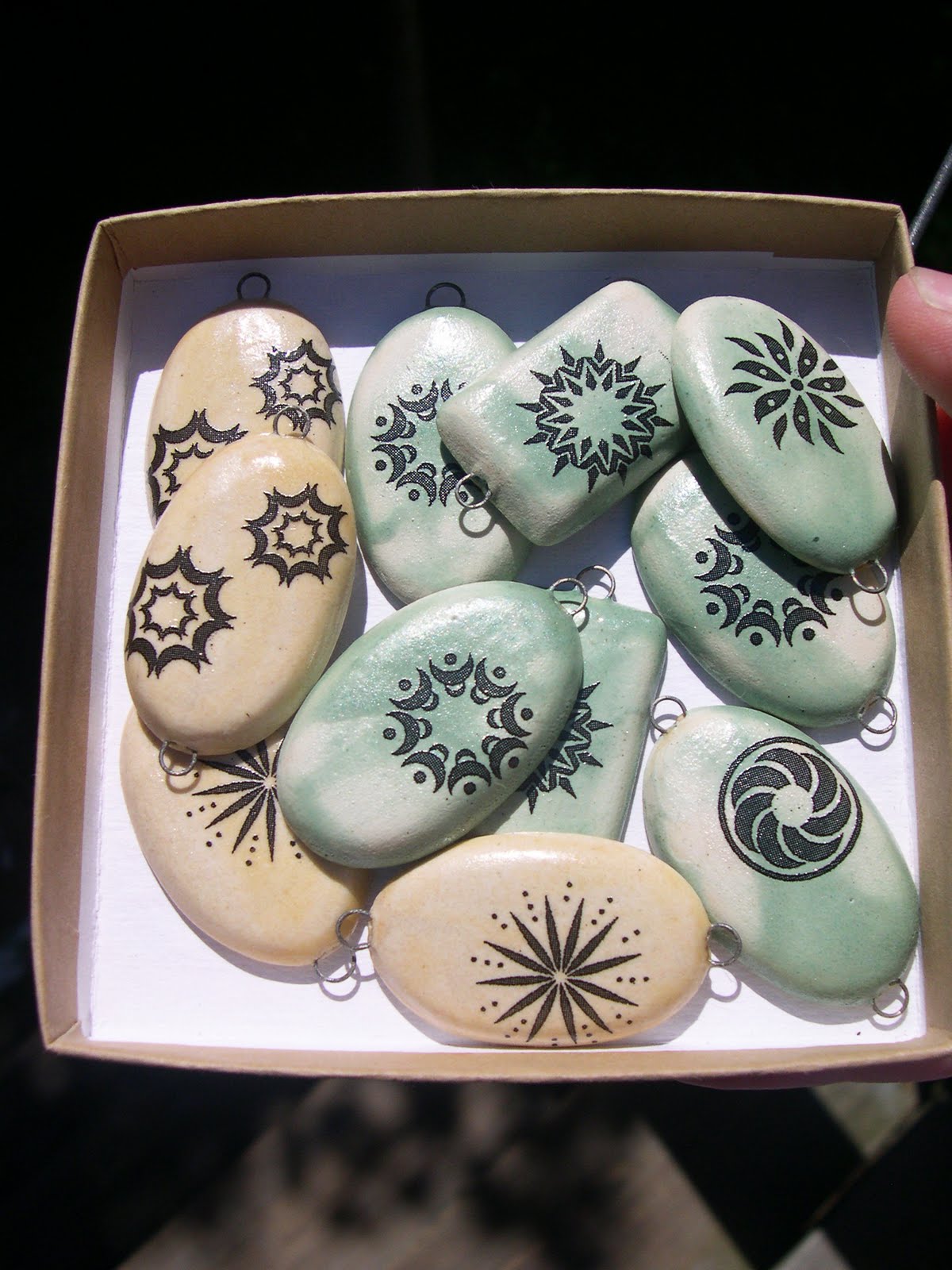 1000+ images about Ceramics Decals on Pinterest Decals, Ceramics