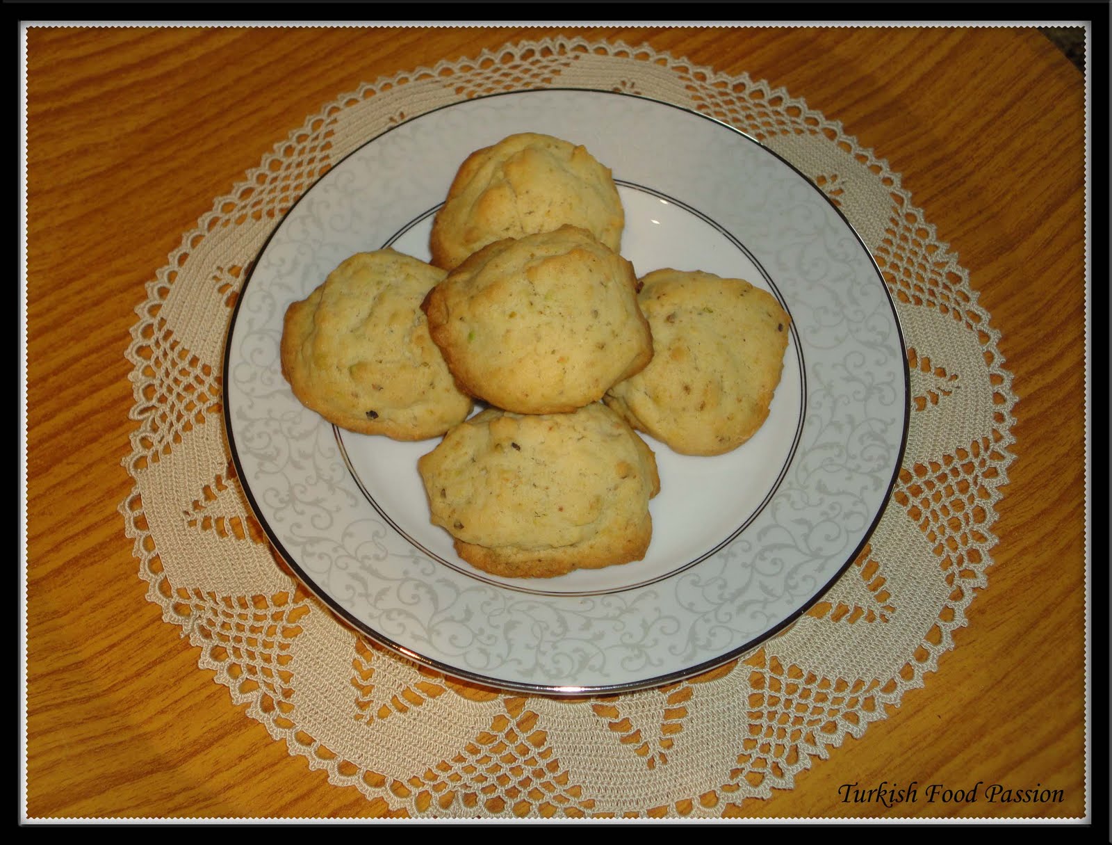 Turkish Food Passion Cookies with Pistachios (Antepfıstıklı Kurabiye)