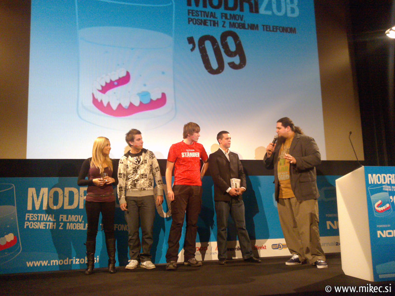 [modri-zob-video-natecaj.jpg]