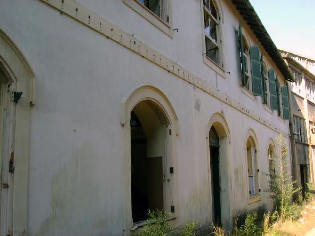 [MhQK5o081234-02.jpg]