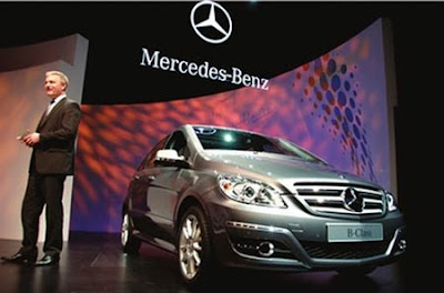 2011 The history of Mercedes-Benz Company