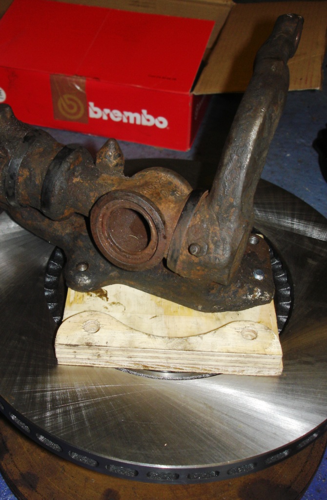 [wooden+caliper+mount.JPG]