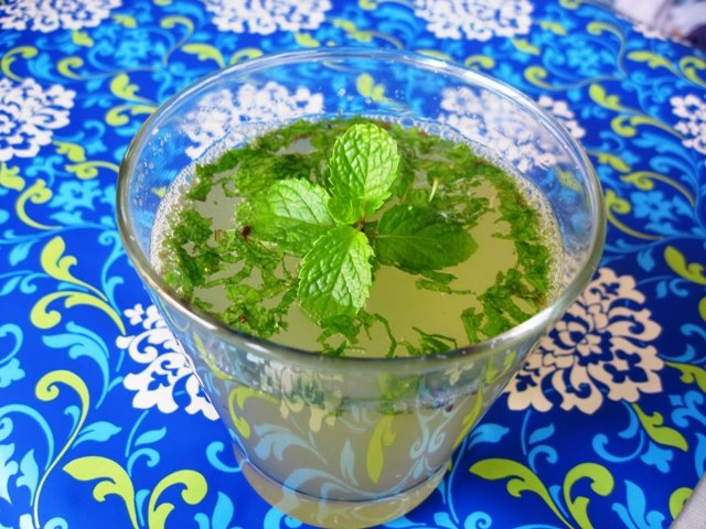 [lemongrass+soda.jpg]