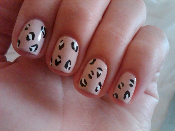 animal print nails. I already covered matte nail