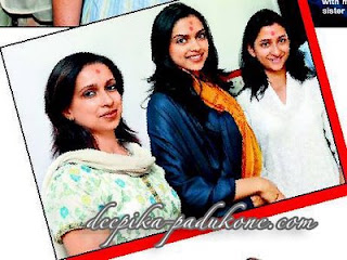 01Deepika padukone Family photos