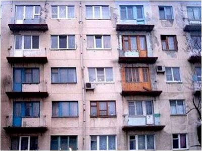 Fallas en construcciones grotescas.