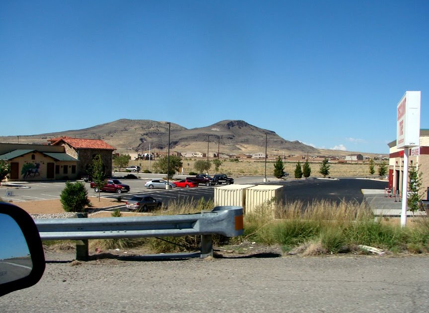 Wandering & Wondering in New Mexico El Cerro de Los Lunas