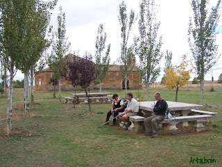 Área de descanso junto a la ermita de Perales