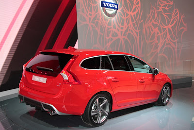 Paris Motor Show 2010 Volvo V60 live  more aesthetic than practical