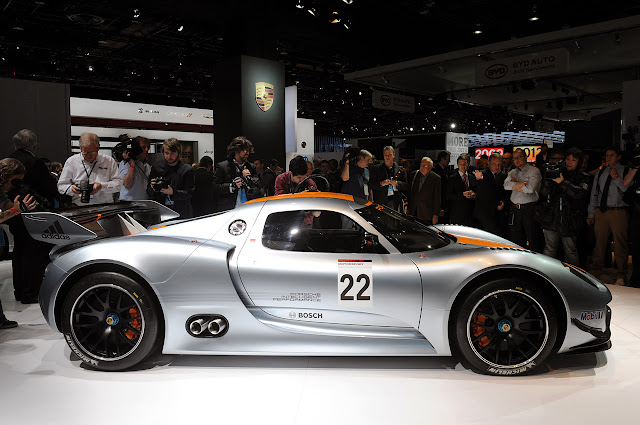 The total power of the Porsche 918 RSR Coupe reaches 767 horsepower, The total power of the Porsche 918 RSR Coupe reaches 767 horsepower,