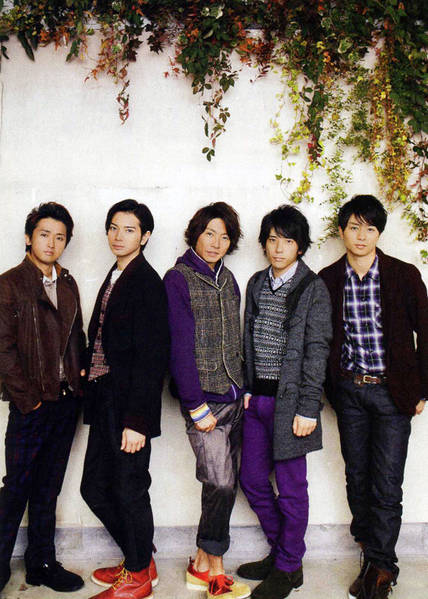 http://4.bp.blogspot.com/_3Pos3BReEvw/SwV2duFmArI/AAAAAAAAAZ4/9EX8fMWFP_E/s1600/ARASHI+ALL.jpg