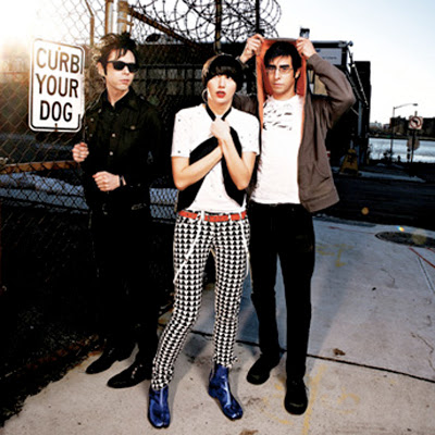 Pretty In Black: Icon: Karen O