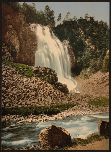 [Tyssestrengene_falls.jpg]