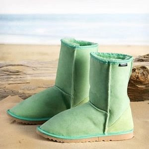 were uggs made for surfers