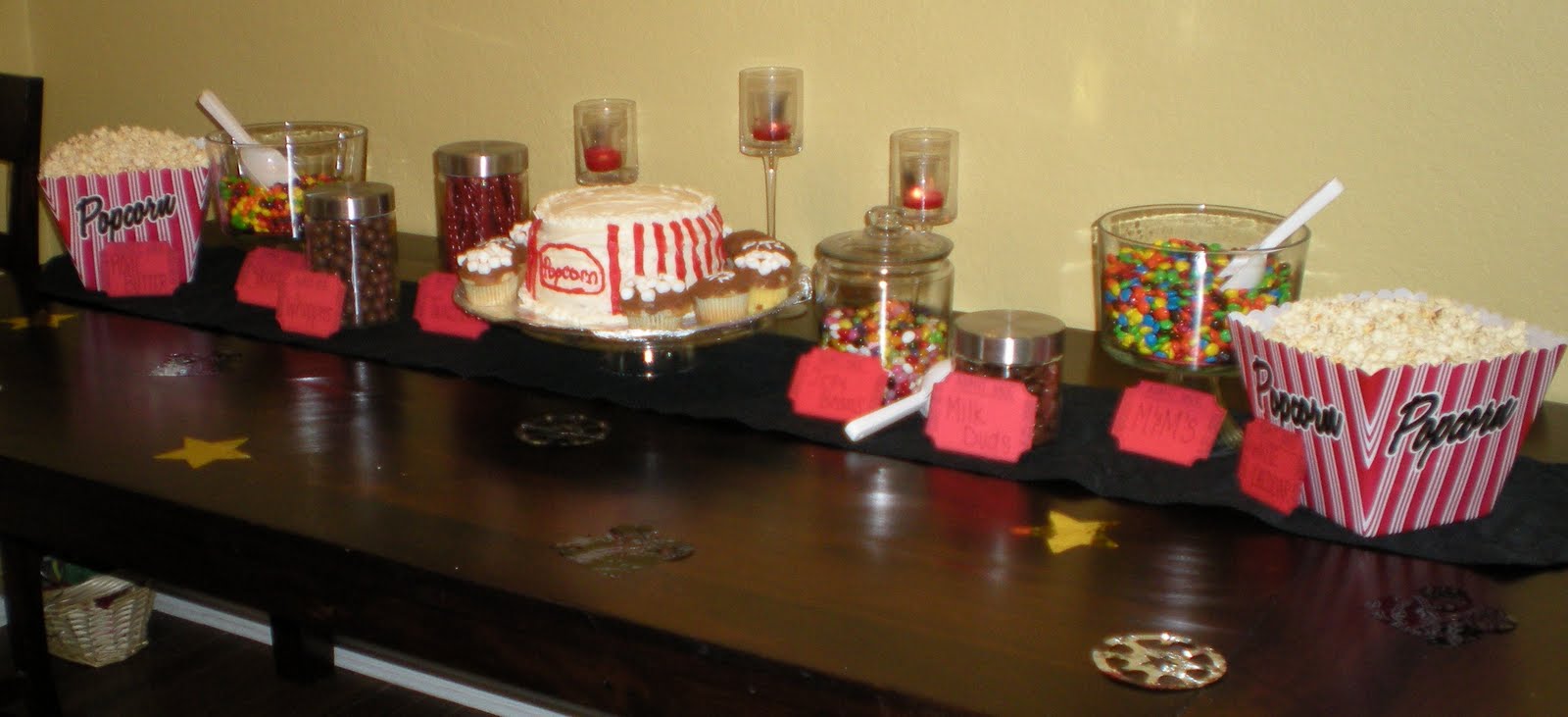 Punkindoodle Designs: Movie Themed Baby Shower