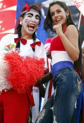 Larissa Riquelme disfrutando el fútbol