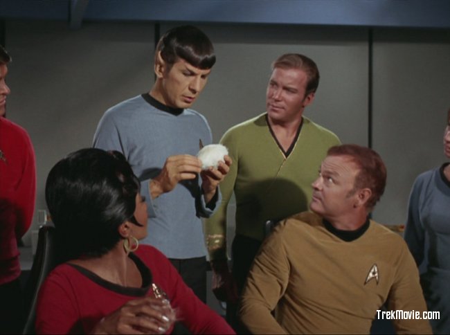 [spock_tribble.jpg]