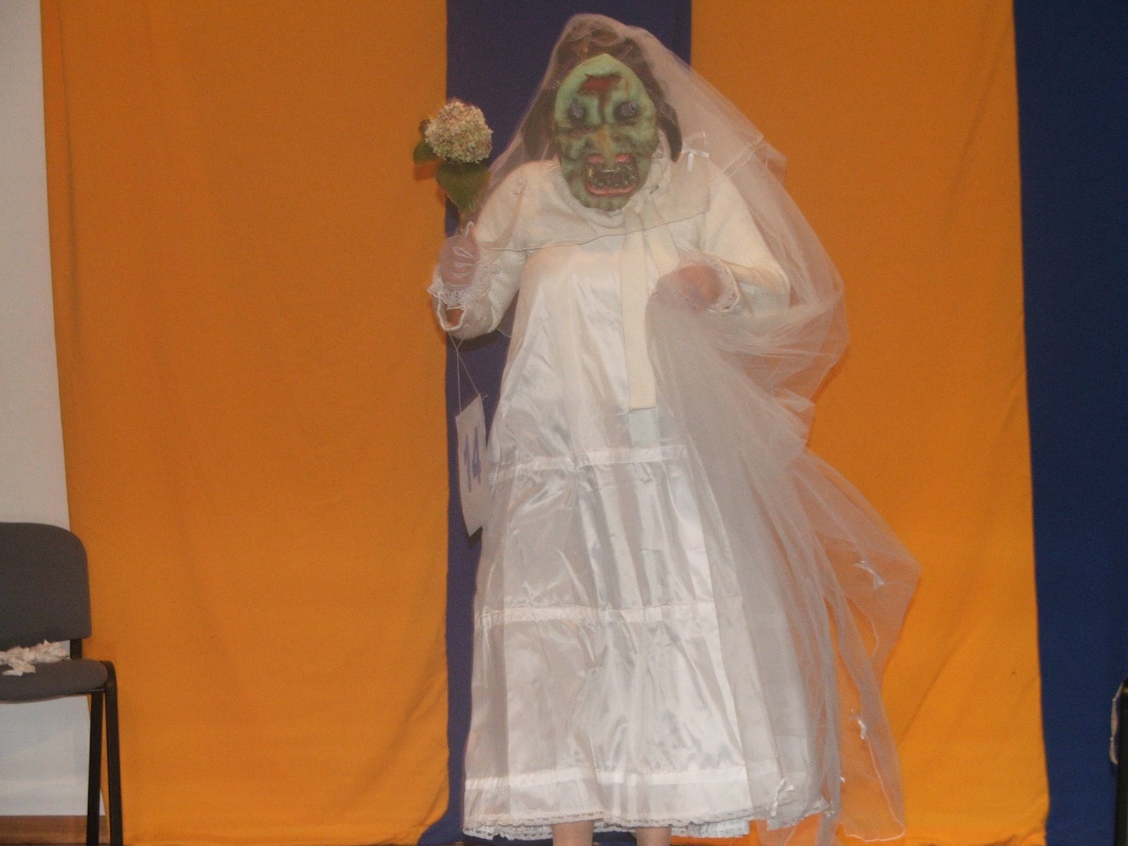 [2006_0102MASCARADO070022.JPG]