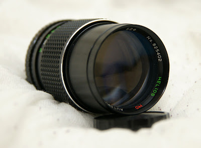 http://4.bp.blogspot.com/_3hS45WZ8XCE/R798JauJQyI/AAAAAAAABKs/4NtcAYBKMSc/s400/Helios+135mm+02.jpg