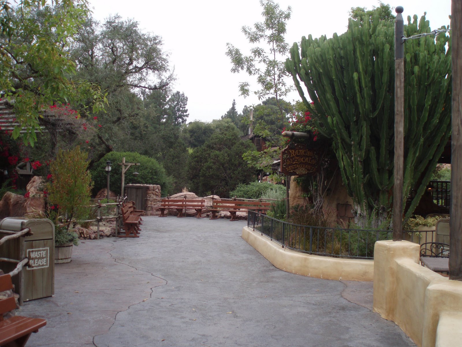 [P9110071+rancho+front.JPG]